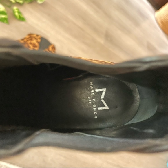 🆕 Marc Fisher Women’s Yale Print Pointed Toe Chelsea Bootie Animal Print 7.5 - Picture 5 of 5
